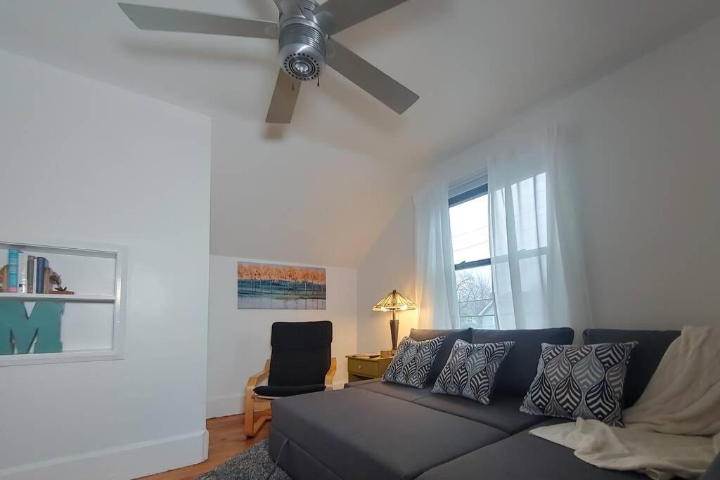 Historic W/Deck, King Bed & Air By Lake Michigan Manistee Exterior foto
